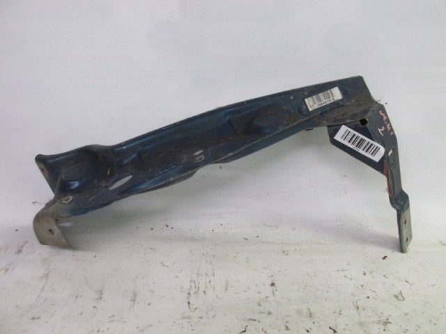 Fiat Multipla II. 2003-2010 bal oldali kék színű zárhíd, lámpakeret 51752043