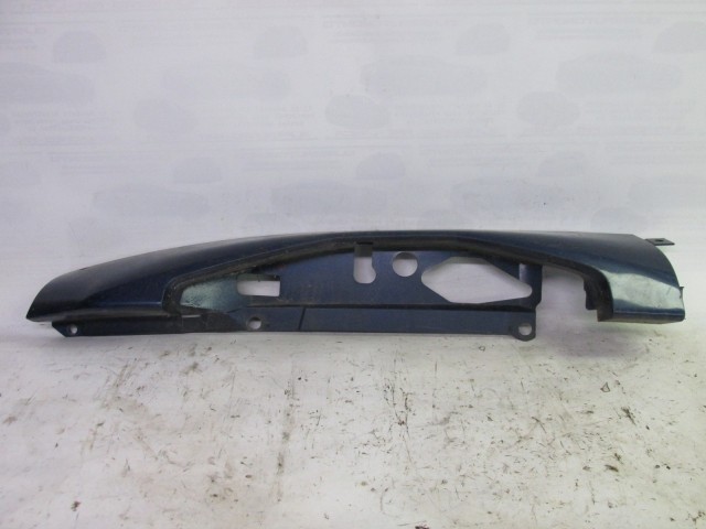 82313 Fiat Doblo I. 2000-2005 jobb hátsó lámpa keret, felnyíló ajtós kivitelhez 735281888