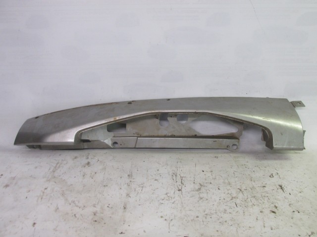 82334 Fiat Doblo I. 2000-2005 jobb hátsó lámpa keret, felnyíló ajtós kivitelhez 735281888