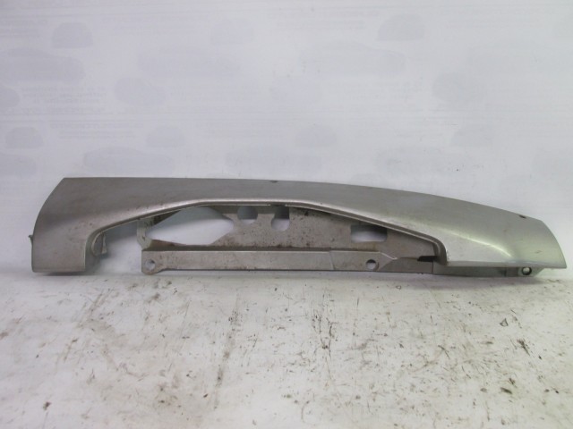 82314 Fiat Doblo I. 2000-2005 bal hátsó lámpa keret, felnyíló ajtós kivitelhez  735281889