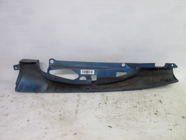 82323 Fiat Doblo I. 2000-2005 bal hátsó lámpa keret, felnyíló ajtós kivitelhez 735281889