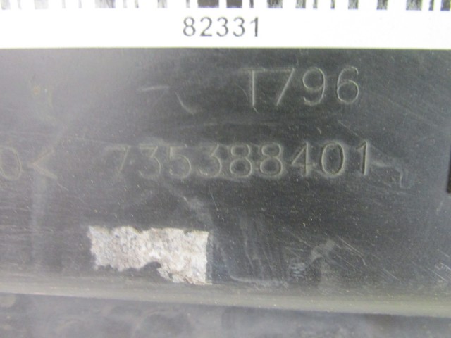 82331 Fiat Doblo II. 2005-2009 jobb hátsó lámpakeret, kettényíló ajtós kivitelhez 735388401