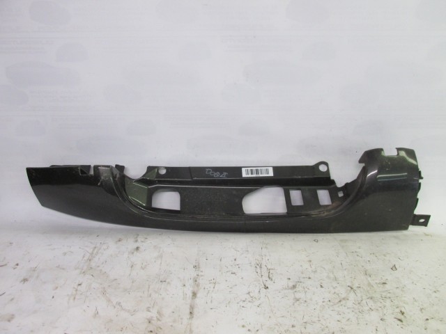 82294 Fiat Doblo II. 2005-2009 bal hátsó lámpakeret, kettényíló ajtós kivitelhez 735388402