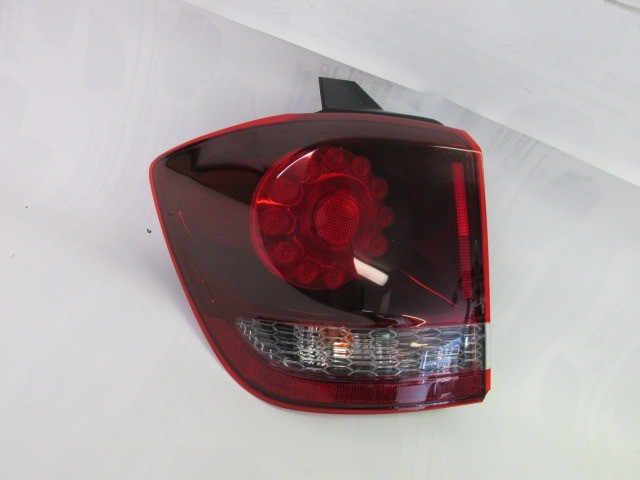 86224 Fiat Freemont bal hátsó külső lámpa, a képen látható sérüléssel 68078481AD