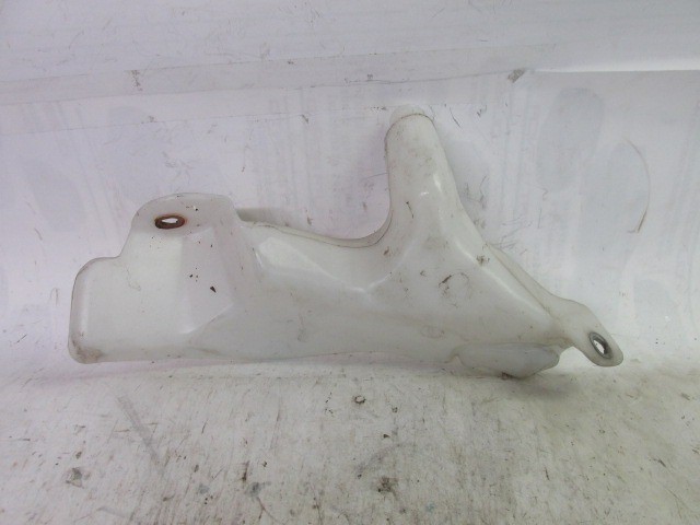 Lancia Ypsilon II. ablakmosó tartály