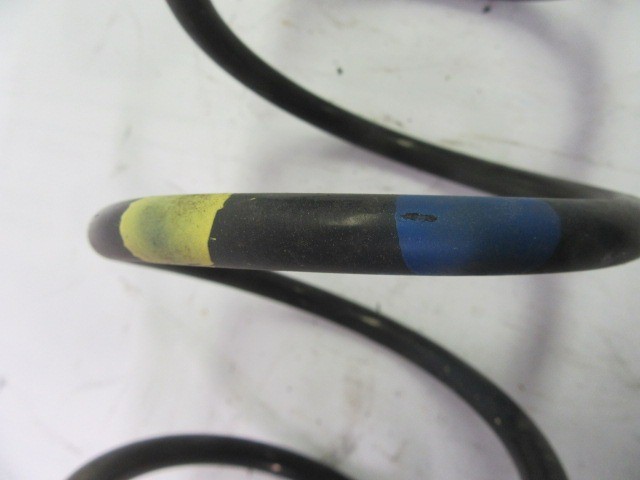 Fiat Punto Evo hátsó rugó citrom, kék színjelöléssel