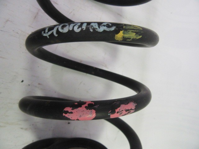 Fiat Fiorino hátsó rugó rózsaszín, rózsaszín, citrom színjelöléssel