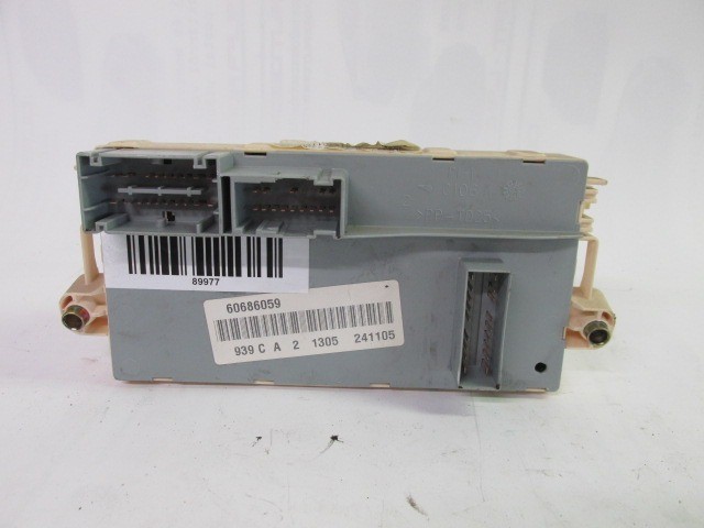 Alfa Romeo 159, Brera, Spider belső biztosíték tábla 60686059