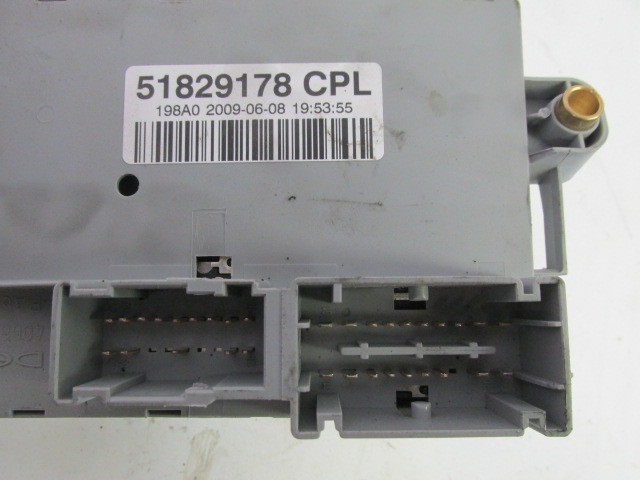 Fiat Bravo belső biztosíték tábla 51829178