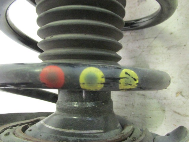 Alfa Romeo Giulietta bal első lengéscsillapító, piros, citrom, citrom, színjelölésű rugóval 50520777