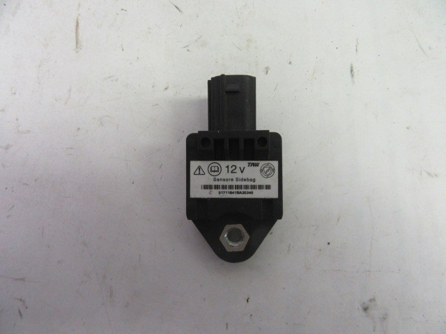 Fiat Panda II. 2003-2012 oldal ütközés szenzor 51711641