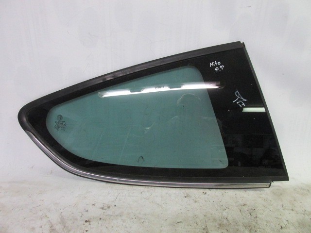 91849 Alfa Romeo MiTo 2008-2018 jobb hátsó fix üveg, krómcsikos kivitel