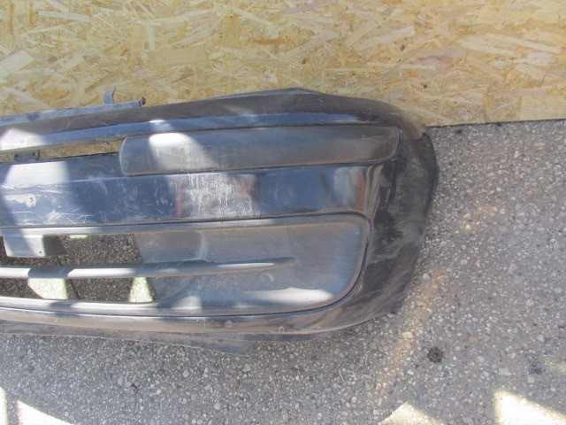 91480 Fiat Punto II. 5 ajtós indigókék színű első lökhárító