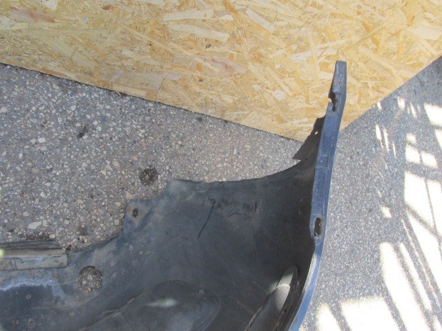 91480 Fiat Punto II. 5 ajtós indigókék színű első lökhárító