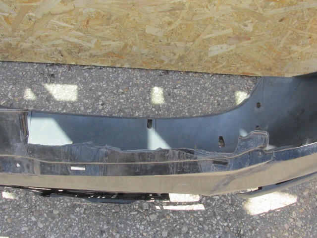 91473 Fiat Panda II. 2003-2012 fényezetlen fekete első lökhárító, a képen látható sérüléssel 