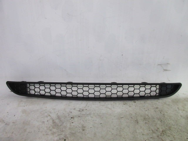 Fiat Nouva Punto, My Punto utángyártott új első lökhárító, felső díszrács 735548597