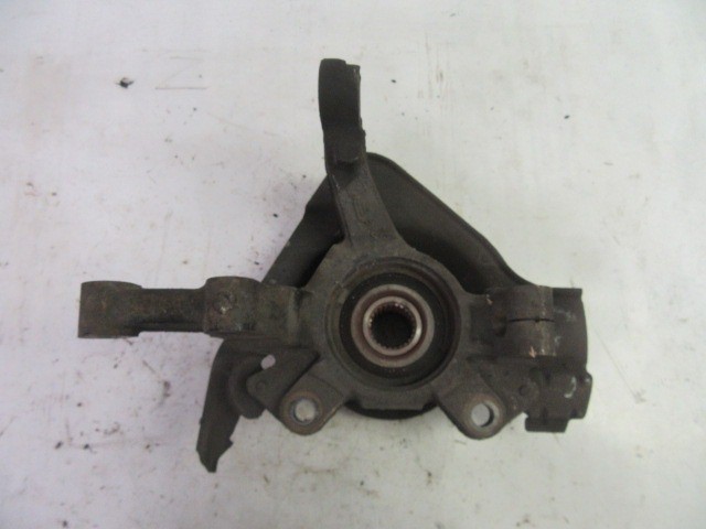 Lancia Ypsilon 1,3 16v Mjet jobb első csonkállvány, kerékagy 25 bordás