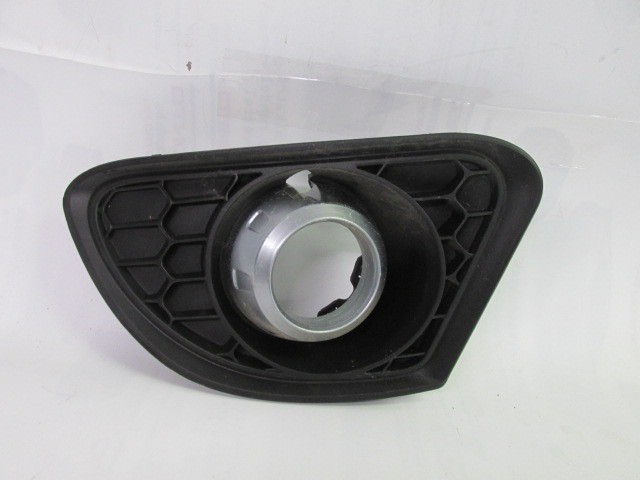 143928 Alfa Romeo Giulietta 2013-2020 bal első ködlámpa keret 156102277