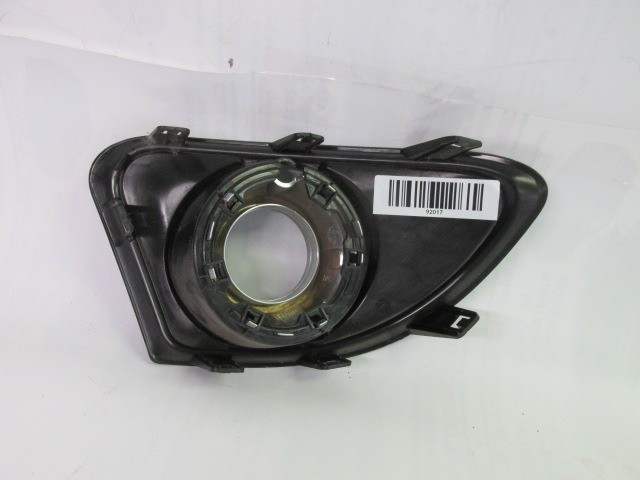 143928 Alfa Romeo Giulietta 2013-2020 bal első ködlámpa keret 156102277