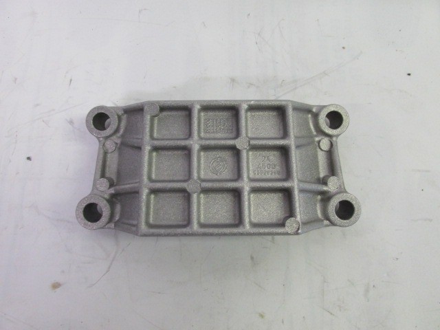 Alfa Romeo 147, 156 gyári új kipufogó tartó alubak 60599398