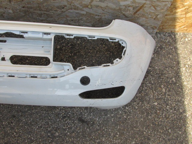 94120 Fiat Punto Evo fehér színű hátsó lökhárító 