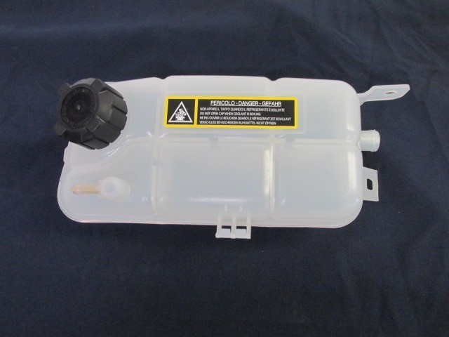 Alfa Romeo, Fiat utángyártott új kiegyenlítő tartály menetirány szerint a bal oldalon 46442366