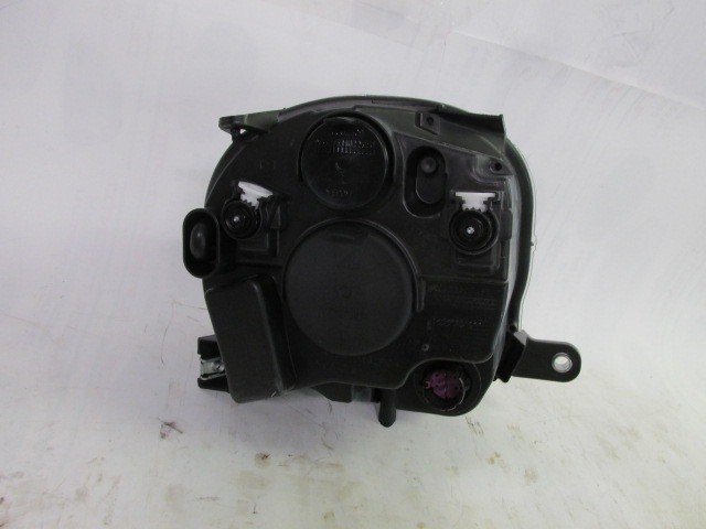 Fiat 500 2008-2015 gyári beszállítós új bal első fényszóró a képen látható sérüléssel  51787492