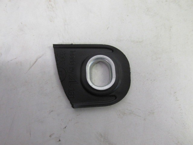 Fiat 500 2008-2015 gyári beszállítós új bal első fényszóró a képen látható sérüléssel  51787492