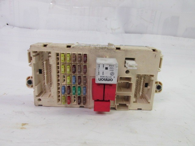 Fiat Bravo 2007-2014 belső biztosíték tábla 51786513