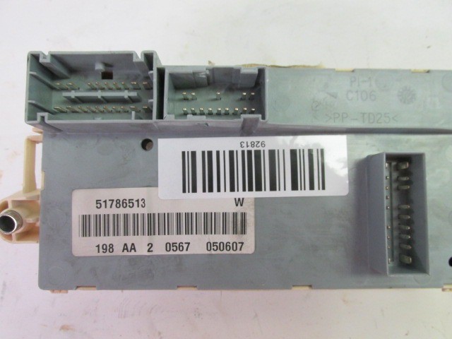 Fiat Bravo 2007-2014 belső biztosíték tábla 51786513