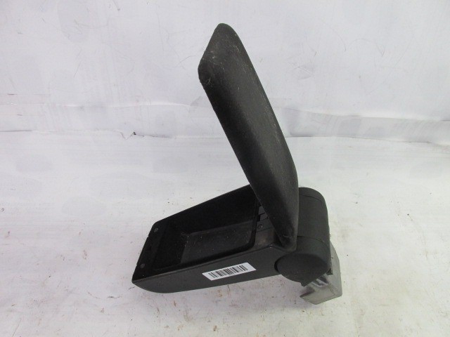 94019 Fiat Stilo könyöklő