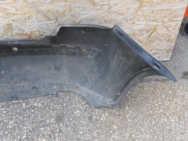 94138 Fiat Stilo 2003-2007 5 ajtós, indigókék színű hátsó lökhárító , a képen látható sérüléssel