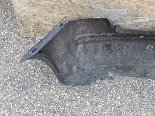 94138 Fiat Stilo 2003-2007 5 ajtós, indigókék színű hátsó lökhárító , a képen látható sérüléssel