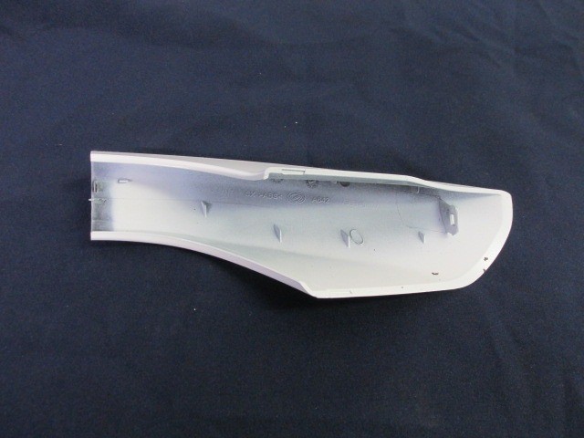 Fiat Panda II. gyári új bal első tető sin takaró kupak, fehér színű  735456956