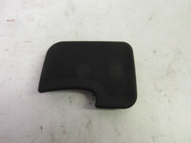 Alfa Romeo 147 gyári új jobb hátsó ajtókárpit takaró kupak 735298598