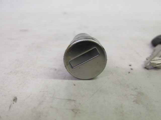 Alfa Romeo 164 gyári új első zárbetét kulccsal   60778253