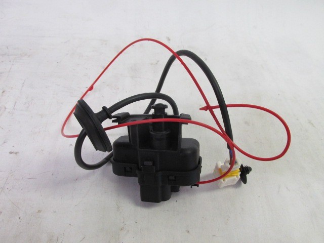 Alfa Romeo Giulietta, Lancia Delta gyári új tankajtó zár 50552585