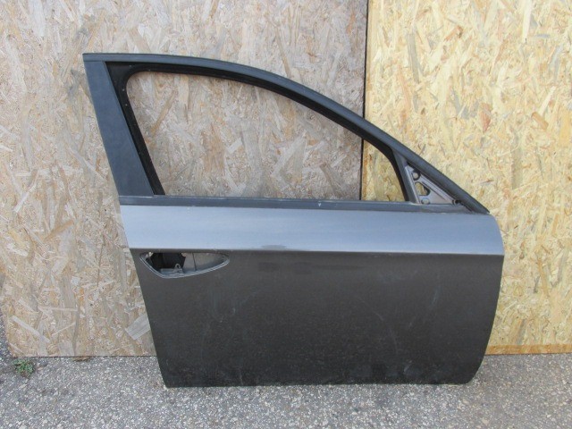 87967 Alfa Romeo 159 szürke színű jobb első ajtó 