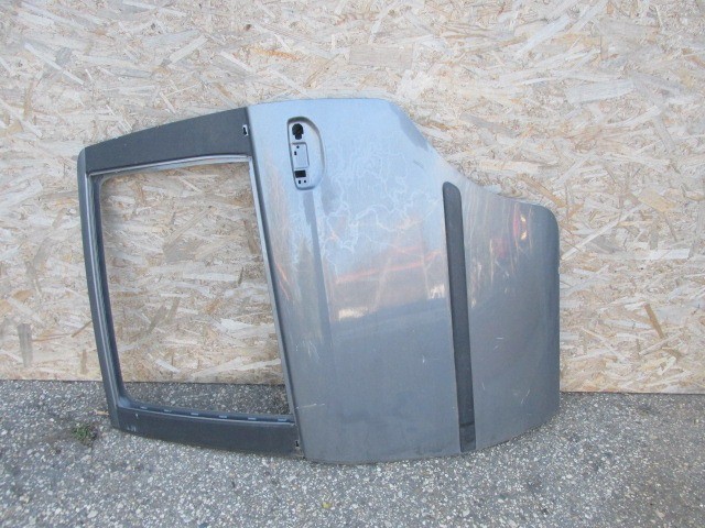 87834 Fiat Idea szürke színű, bal hátsó ajtó