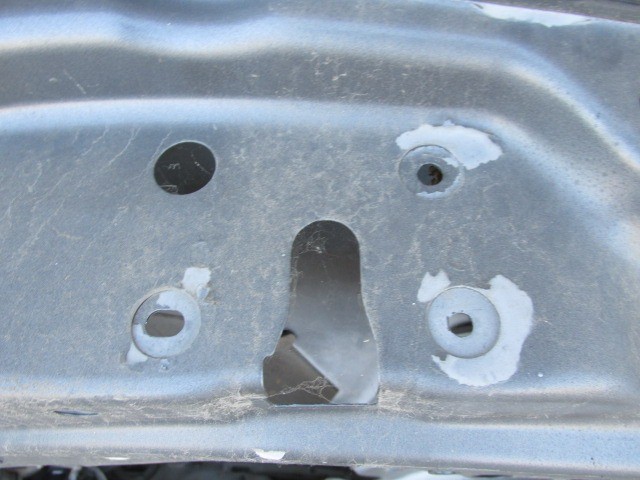 87834 Fiat Idea szürke színű, bal hátsó ajtó