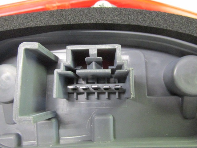 Fiat Punto II. gyári új bal hátsó lámpa 3 ajtós 46523770