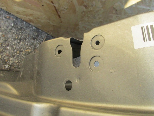 98152 Alfa Romeo 159 szürke színű jobb első ajtó 