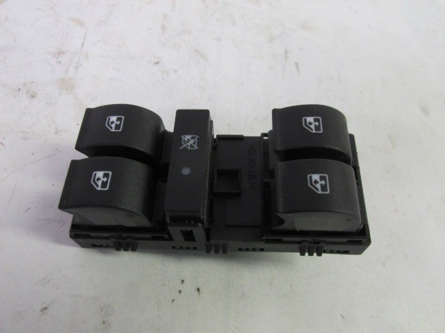 Fiat Tipo 2015- bal első 4 elektromos ablakemelő kapcsoló 735632352