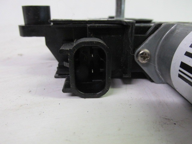 Fiat 500x jobb hátsó ablakemelő motor 71777187