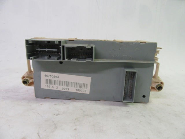 Fiat Stilo belső biztosíték tábla 46797609