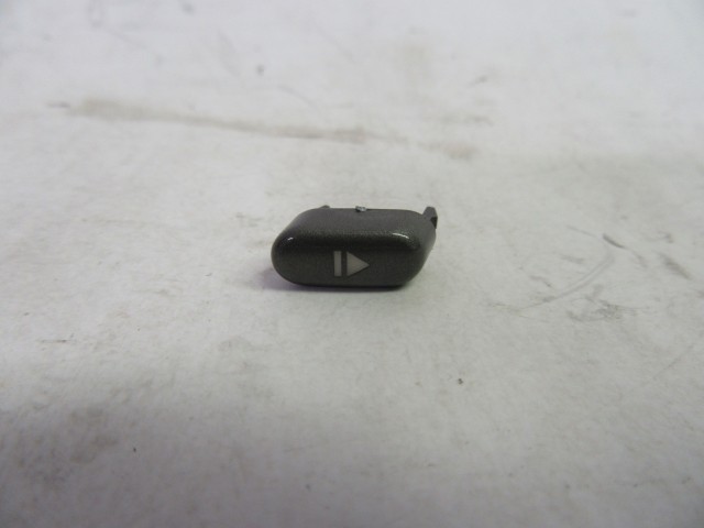 Lancia Lybra gyári új rádiógomb 71737773