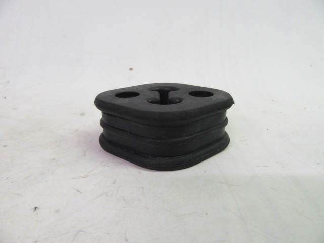 Alfa Romeo 147 utángyártott új, kipufogó dob rögzítőgumi