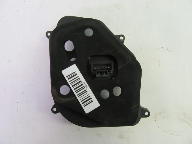 Fiat Stilo 5 ajtós 2003-2007 teli piros jobb hátsó lámpa izzó foglalat 77363228