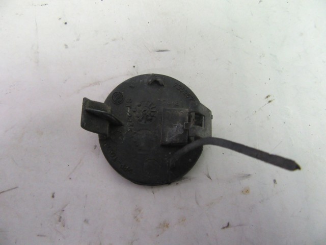 103955 Alfa Romeo 147 2000-2005 fekete színű első vonószem takaró 735267295