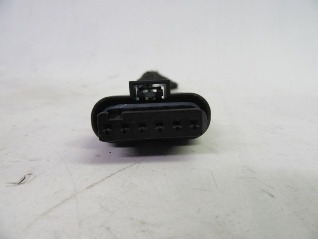 Fiat Tipo 2015- szedán, bal hátsó külső lámpa csatlakozó 51984459